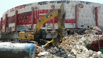 הצגה שניה: אולם הסינרמה המיתולוגי נהרס לטובת בניית מגדלי מגורים