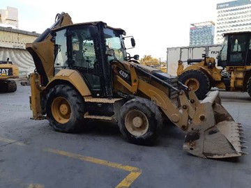 מחפרון משומש 432F2 עם 3000 שעות מנוע